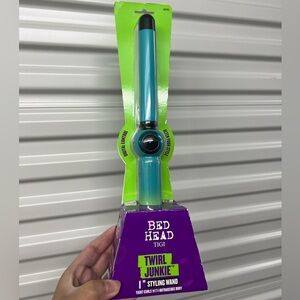 Bed Head Twirl Junkie Curling Wand